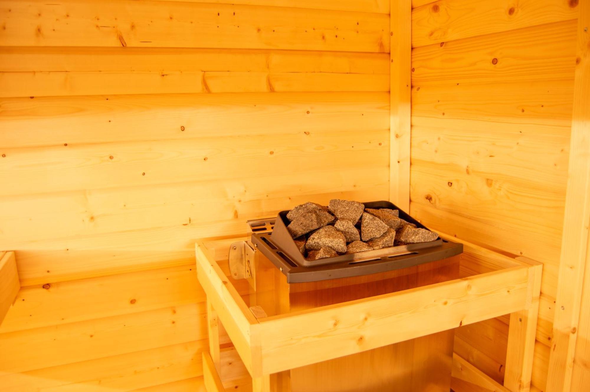 Wellness Mitten In Der Wasserfallstadt Triberg Triberg im Schwarzwald Екстер'єр фото